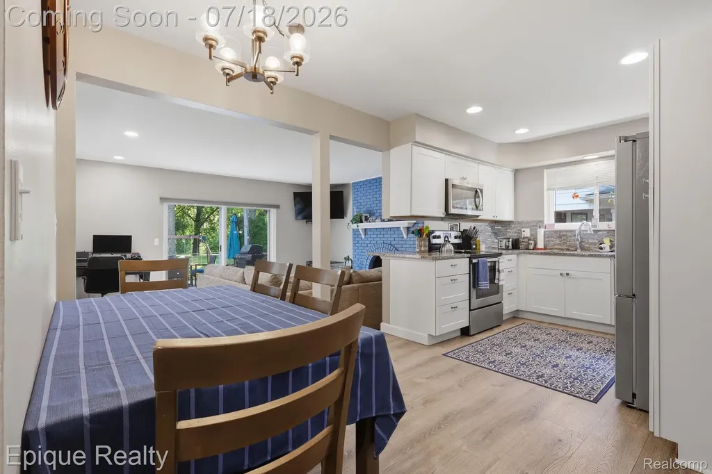 35226 Collingwood Drive Sterling Heights City MI 48312