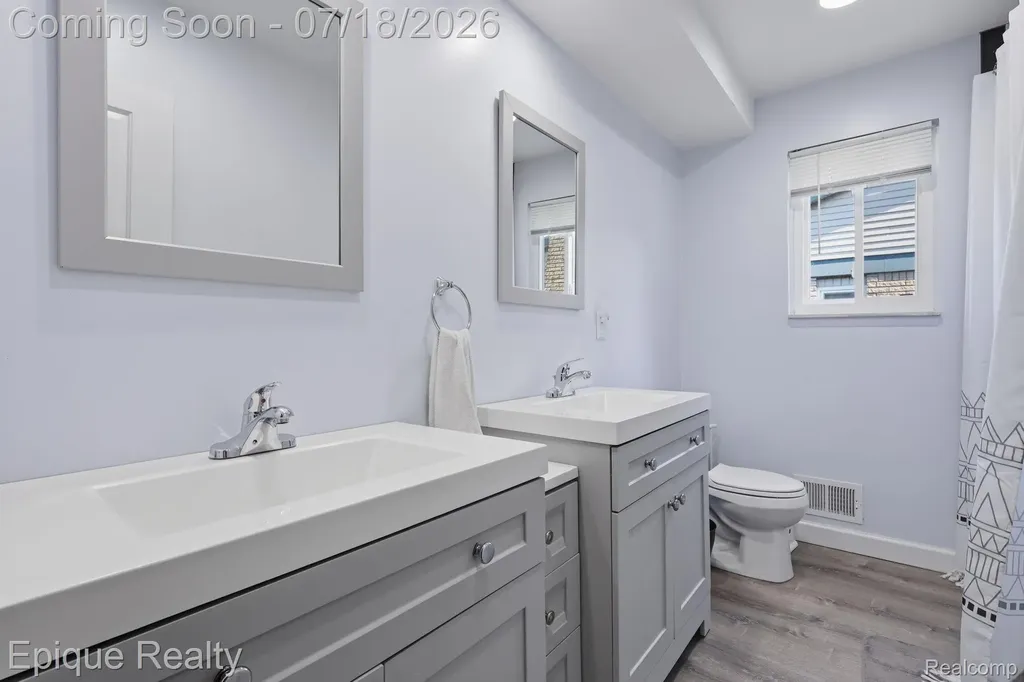 35226 Collingwood Drive Sterling Heights City MI 48312