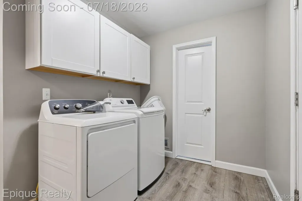 35226 Collingwood Drive Sterling Heights City MI 48312