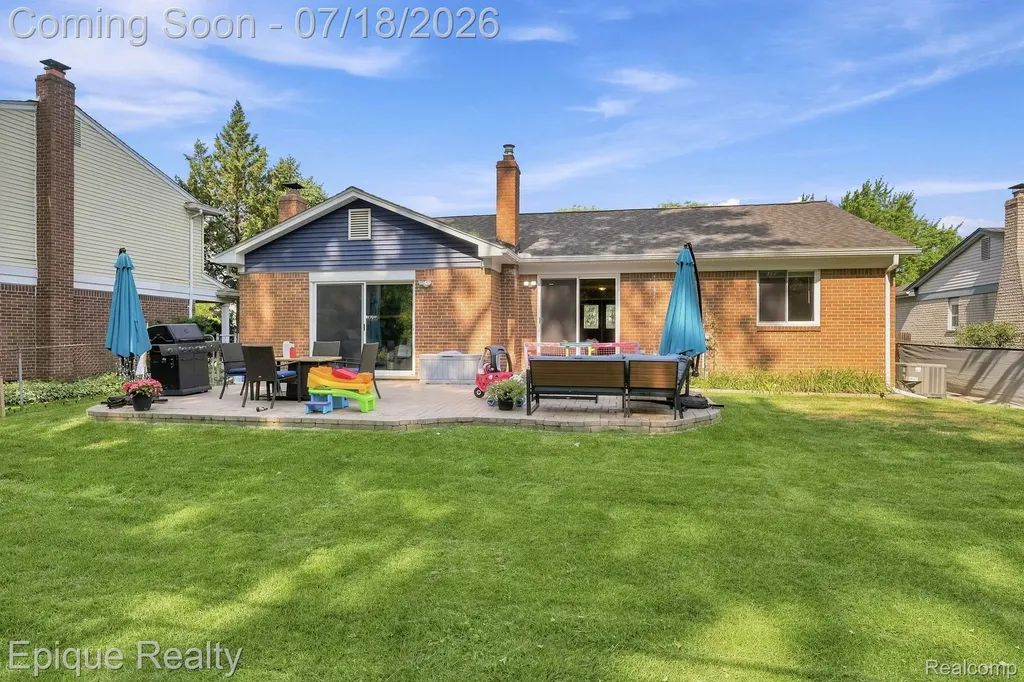 35226 Collingwood Drive Sterling Heights City MI 48312
