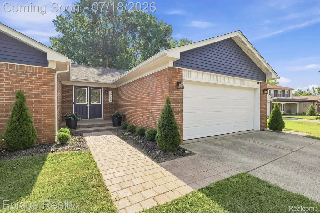 35226 Collingwood Drive Sterling Heights City MI 48312