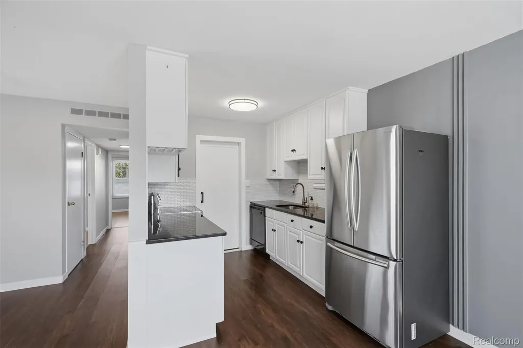 22886 Talford Street Novi City MI 48375