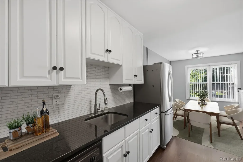 22886 Talford Street Novi City MI 48375