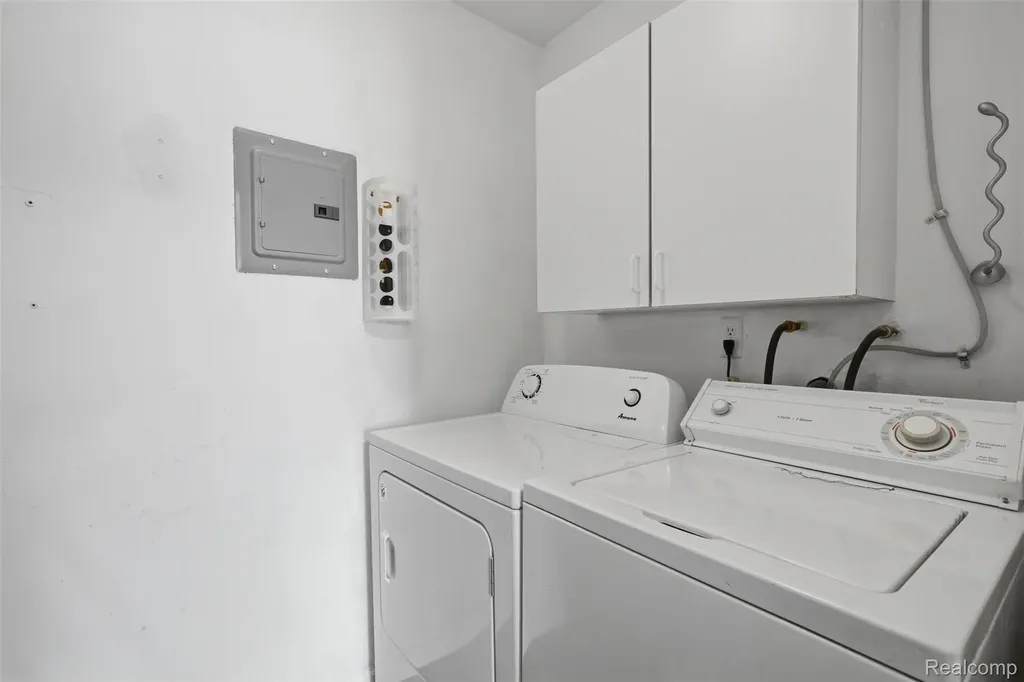 22886 Talford Street Novi City MI 48375