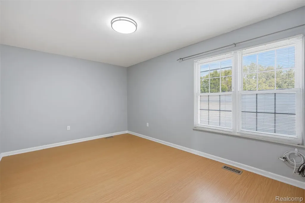 22886 Talford Street Novi City MI 48375
