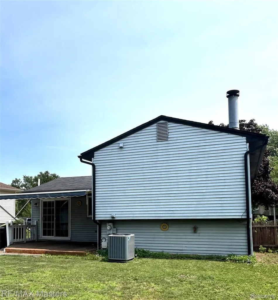 637 Dane Drive Monroe City MI 48162