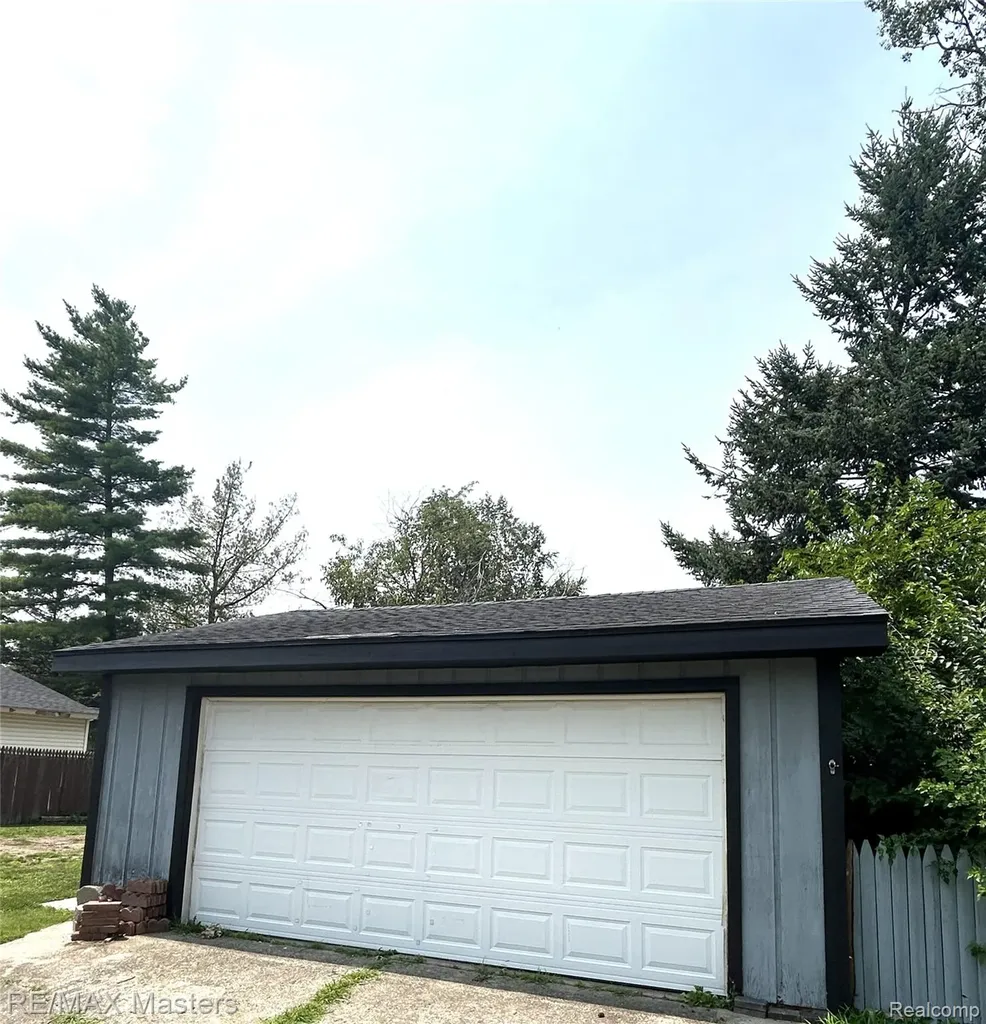 637 Dane Drive Monroe City MI 48162