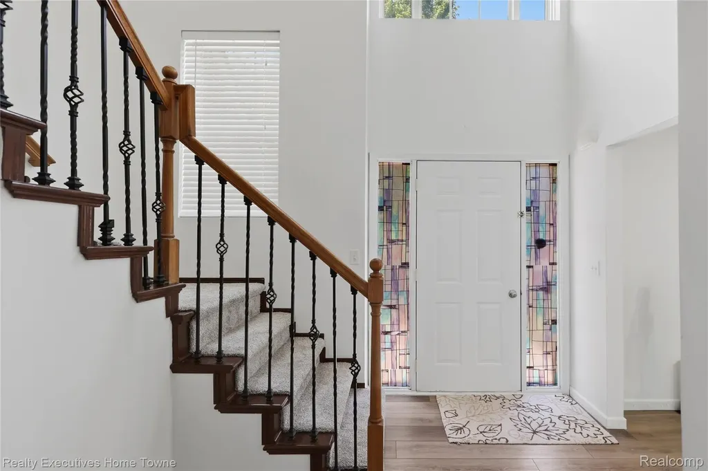38206 Brook Drive Sterling Heights City MI 48312
