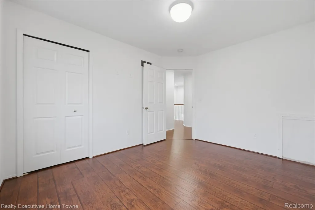 38206 Brook Drive Sterling Heights City MI 48312