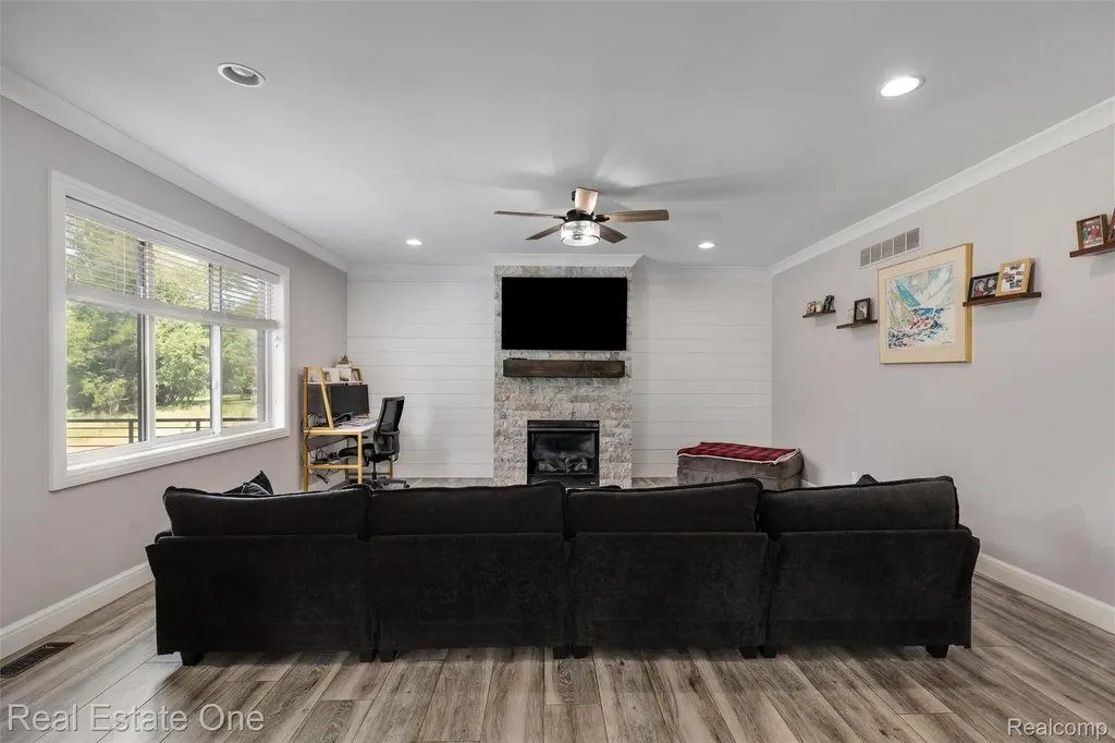 2983 28 Mile Road Washington Township MI 48094