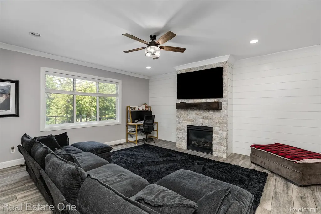 2983 28 Mile Road Washington Township MI 48094