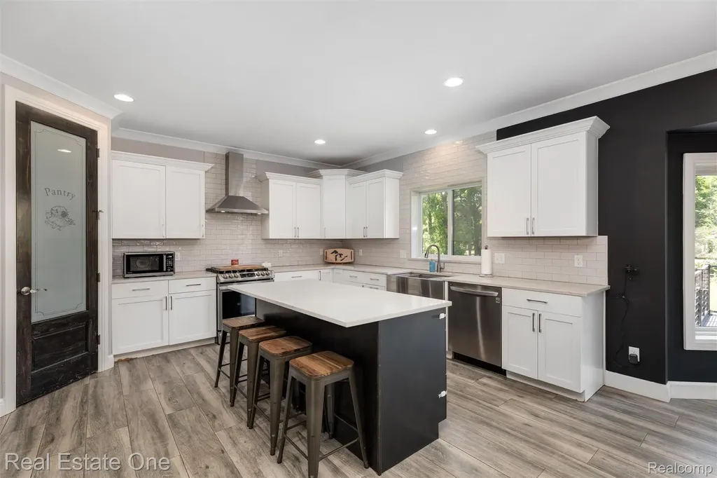 2983 28 Mile Road Washington Township MI 48094