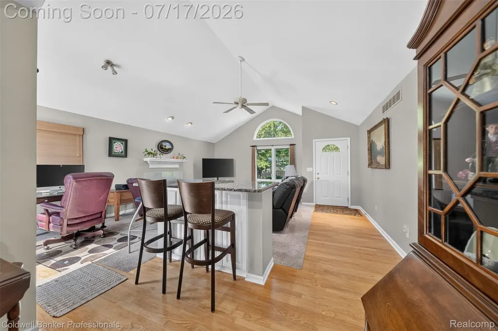 26606 Hales Street Madison Heights City MI 48071