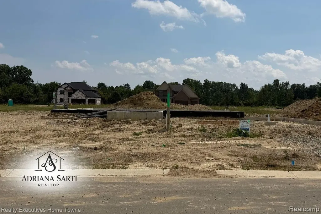 34908 Cygnet Circle Richmond City MI 48062