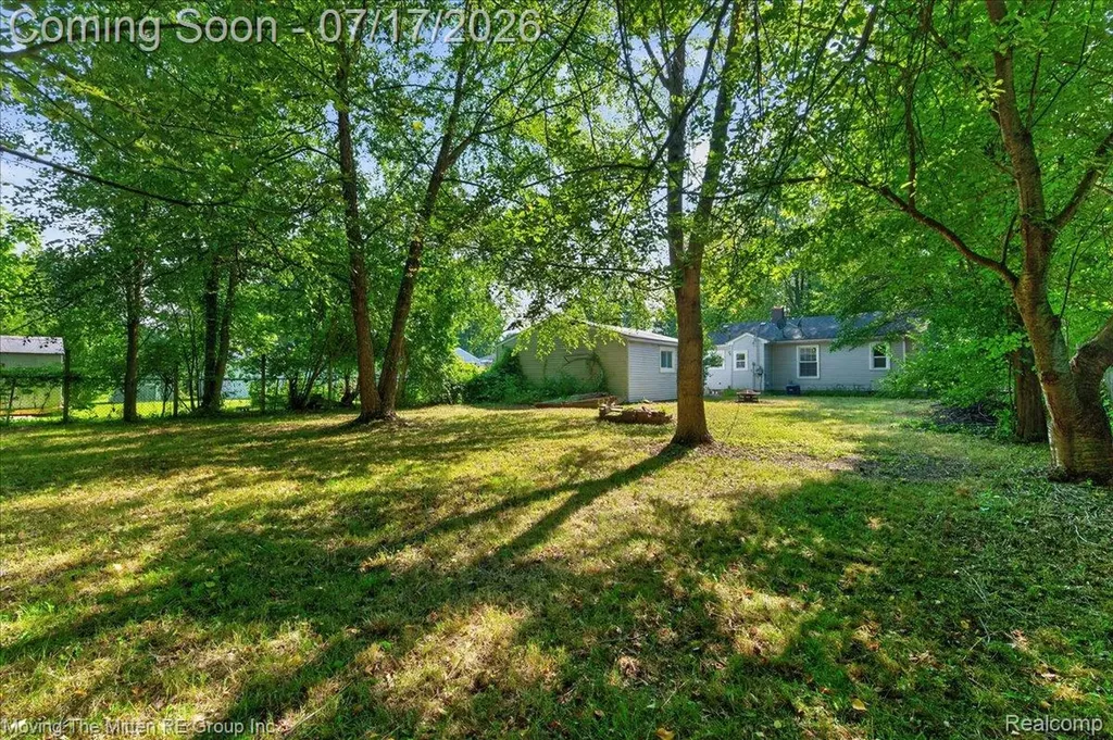 21847 Fenster Street Sumpter Township MI 48111