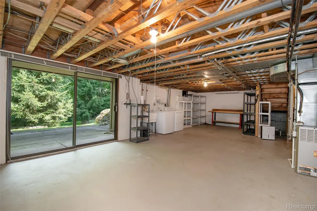 8878 Minne Wanna Road Independence Charter Township MI 48348