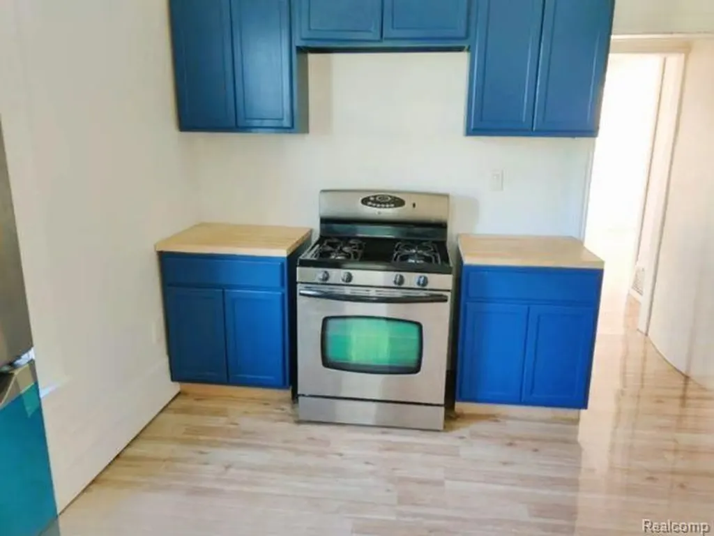 5469 Seneca Street Detroit City MI 48213