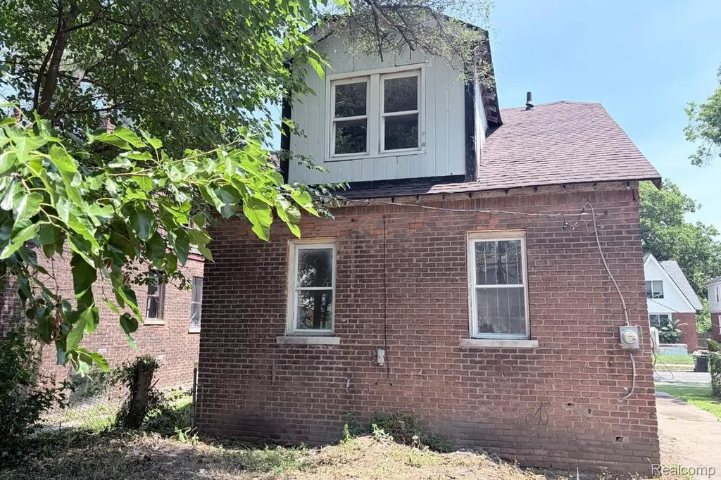 15725 Cherrylawn Street Detroit City MI 48238