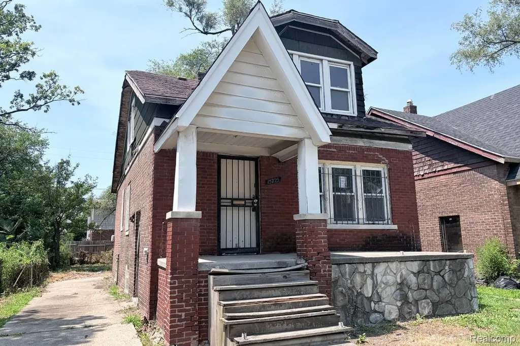 15725 Cherrylawn Street Detroit City MI 48238