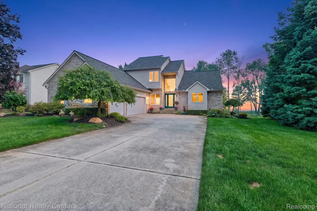 2915 Allison Lane Highland Charter Township MI 48357