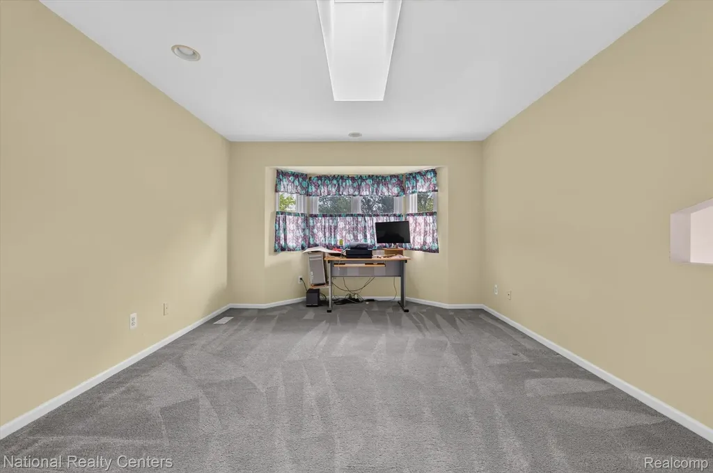2915 Allison Lane Highland Charter Township MI 48357