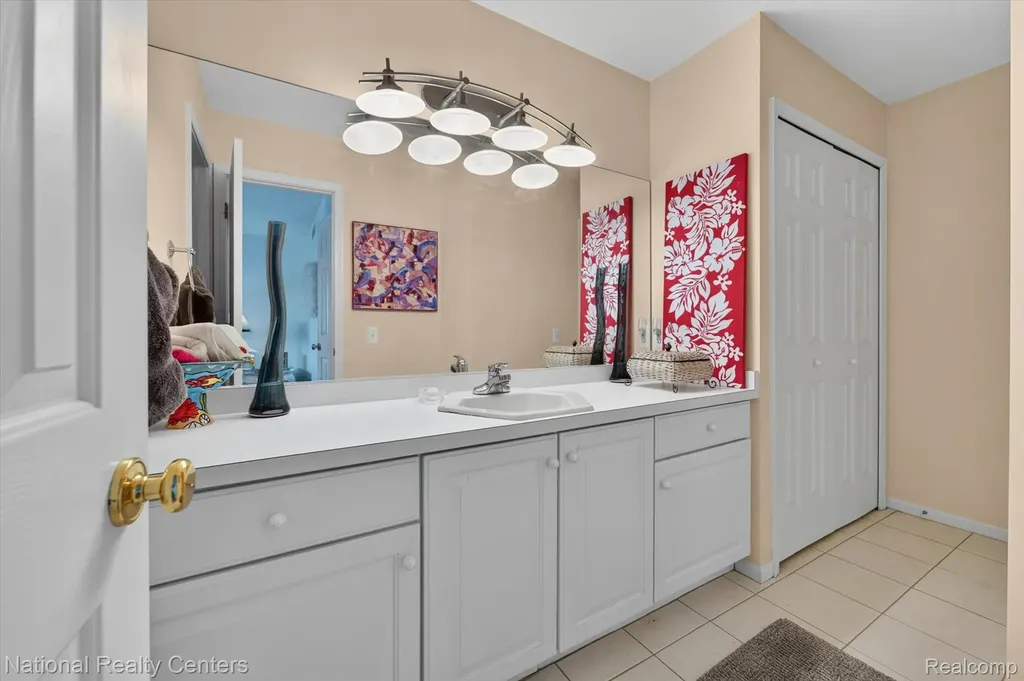 2915 Allison Lane Highland Charter Township MI 48357