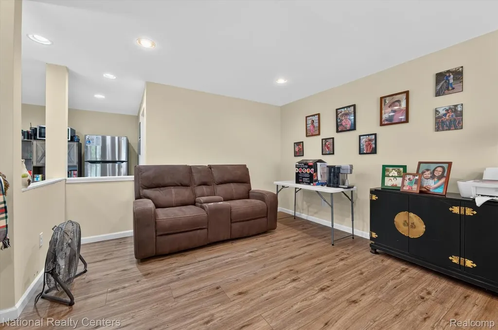 2915 Allison Lane Highland Charter Township MI 48357