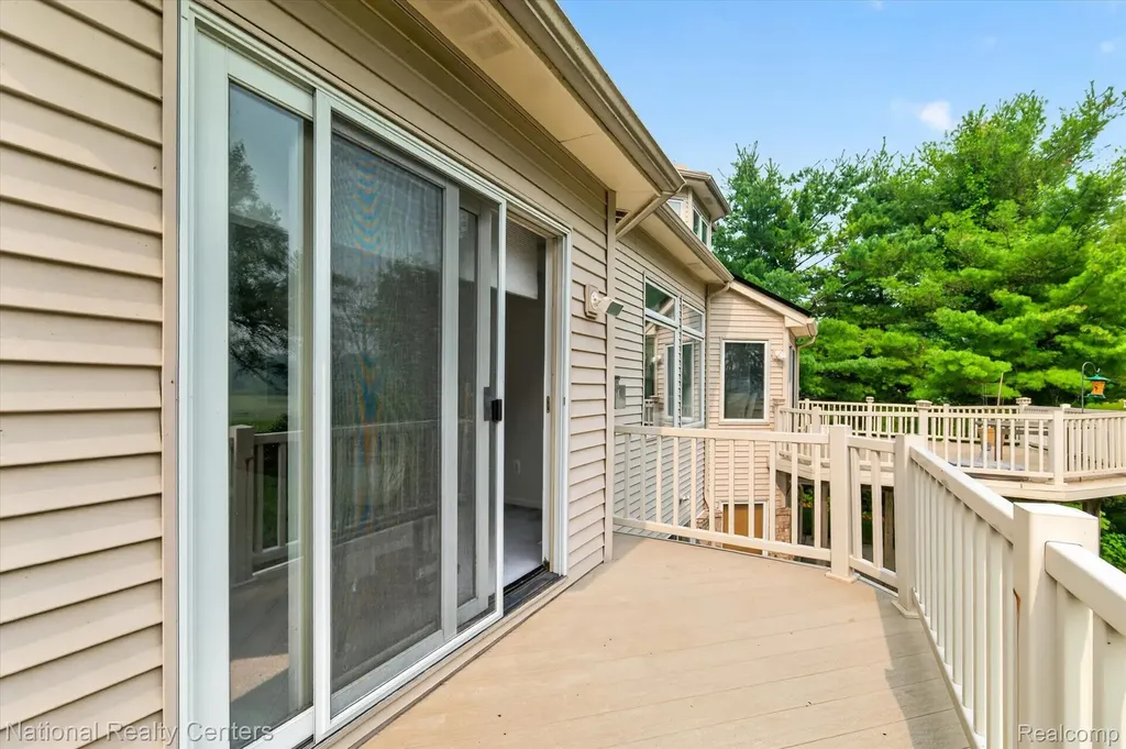 2915 Allison Lane Highland Charter Township MI 48357