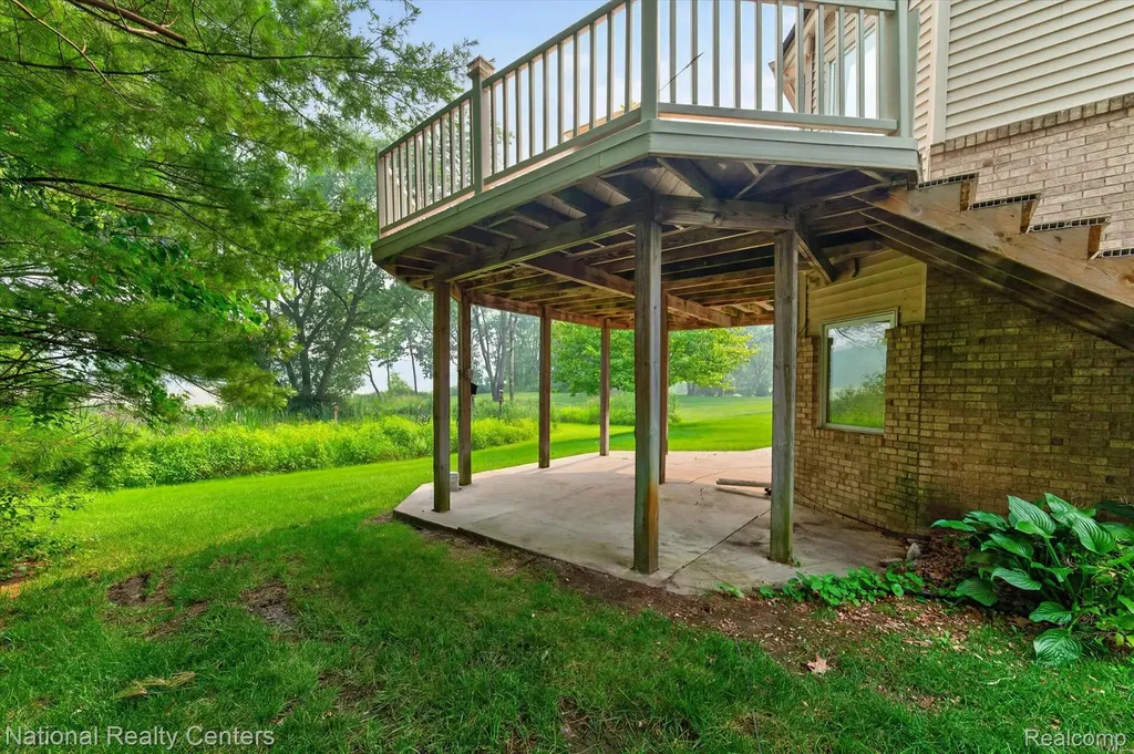 2915 Allison Lane Highland Charter Township MI 48357