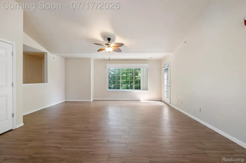 12121 Hidden View Court Utica City MI 48315