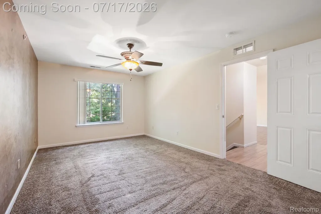12121 Hidden View Court Utica City MI 48315