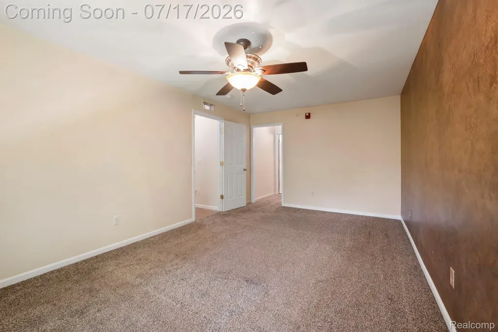 12121 Hidden View Court Utica City MI 48315