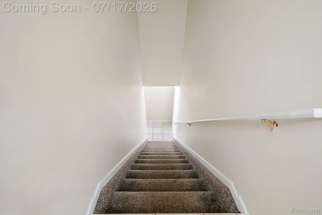 12121 Hidden View Court Utica City MI 48315