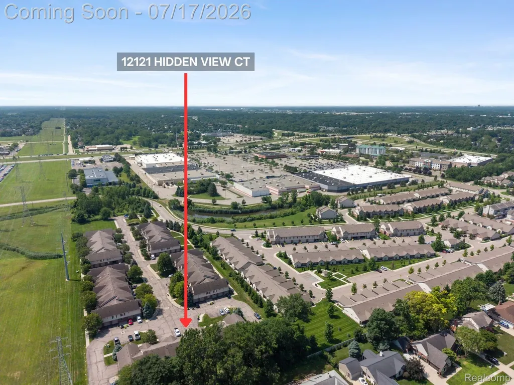 12121 Hidden View Court Utica City MI 48315