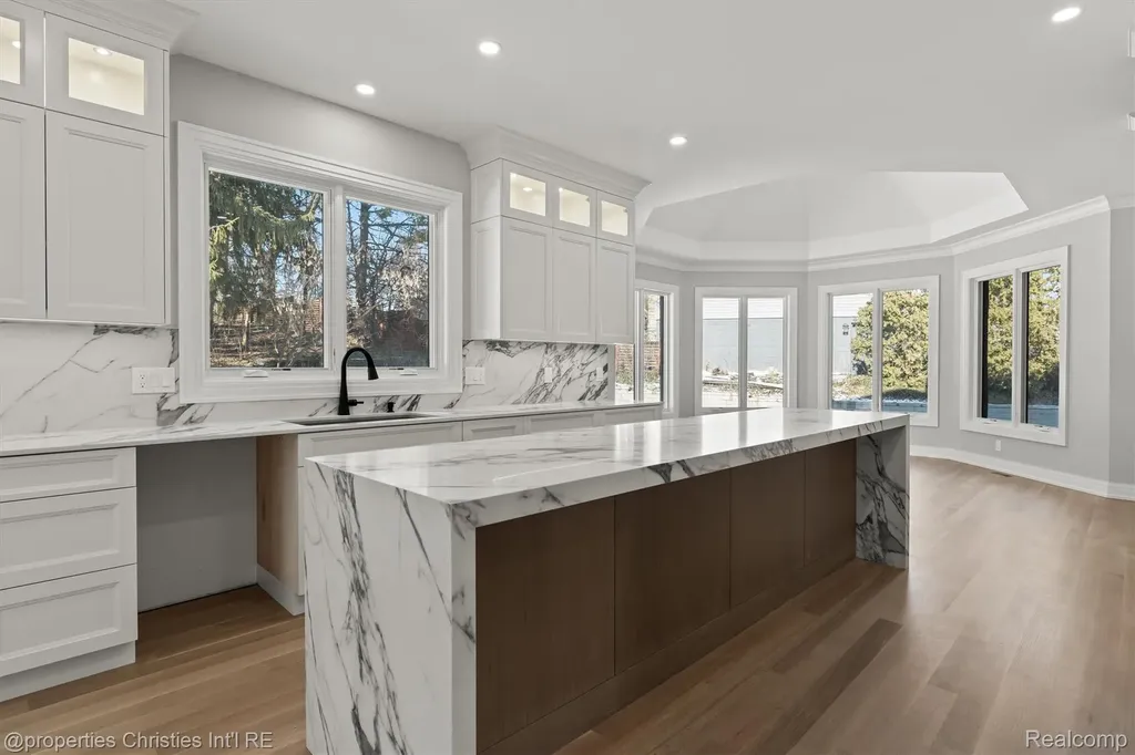 3080 Chickering Court Bloomfield Hills City MI 48302