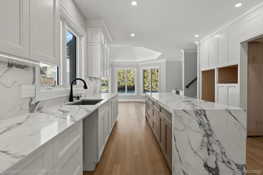 3080 Chickering Court Bloomfield Hills City MI 48302