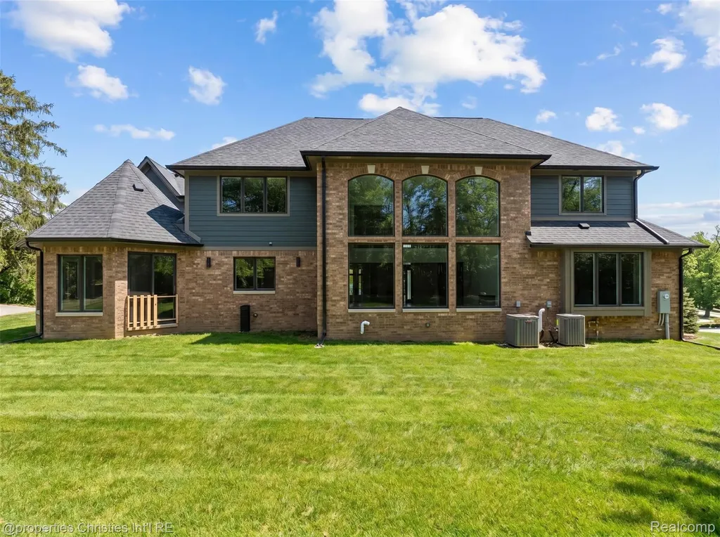 3080 Chickering Court Bloomfield Hills City MI 48302