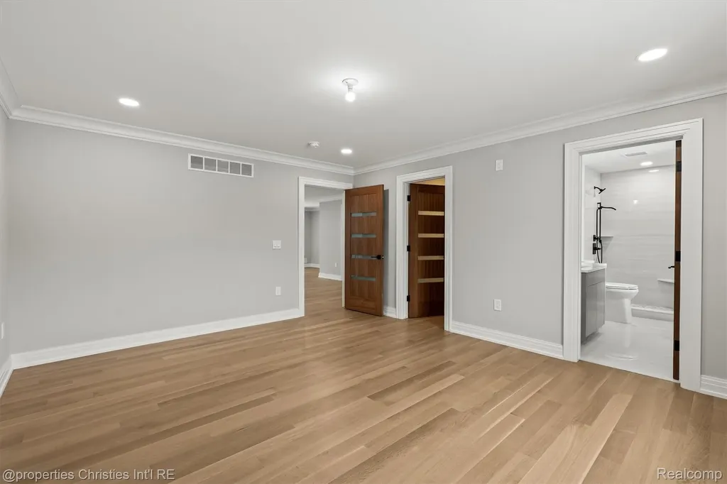 3080 Chickering Court Bloomfield Hills City MI 48302