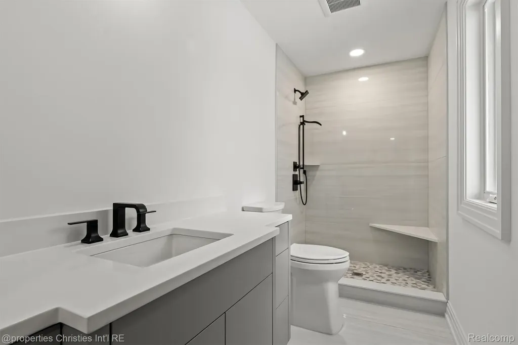 3080 Chickering Court Bloomfield Hills City MI 48302