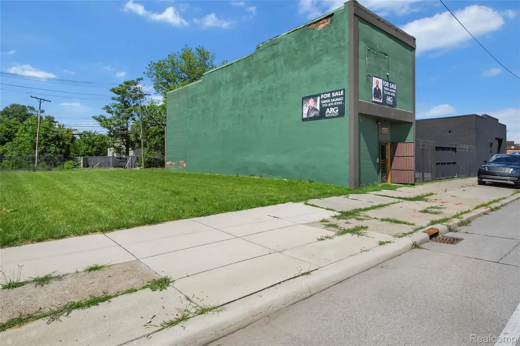 4536 Michigan Avenue Detroit City MI 48210
