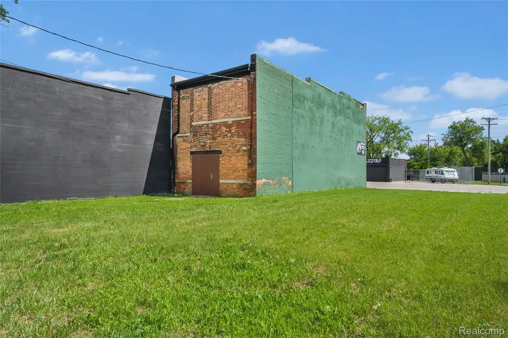 4536 Michigan Avenue Detroit City MI 48210
