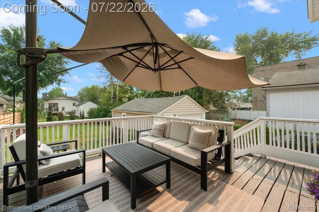 1364 Humphrey Avenue Birmingham City MI 48009