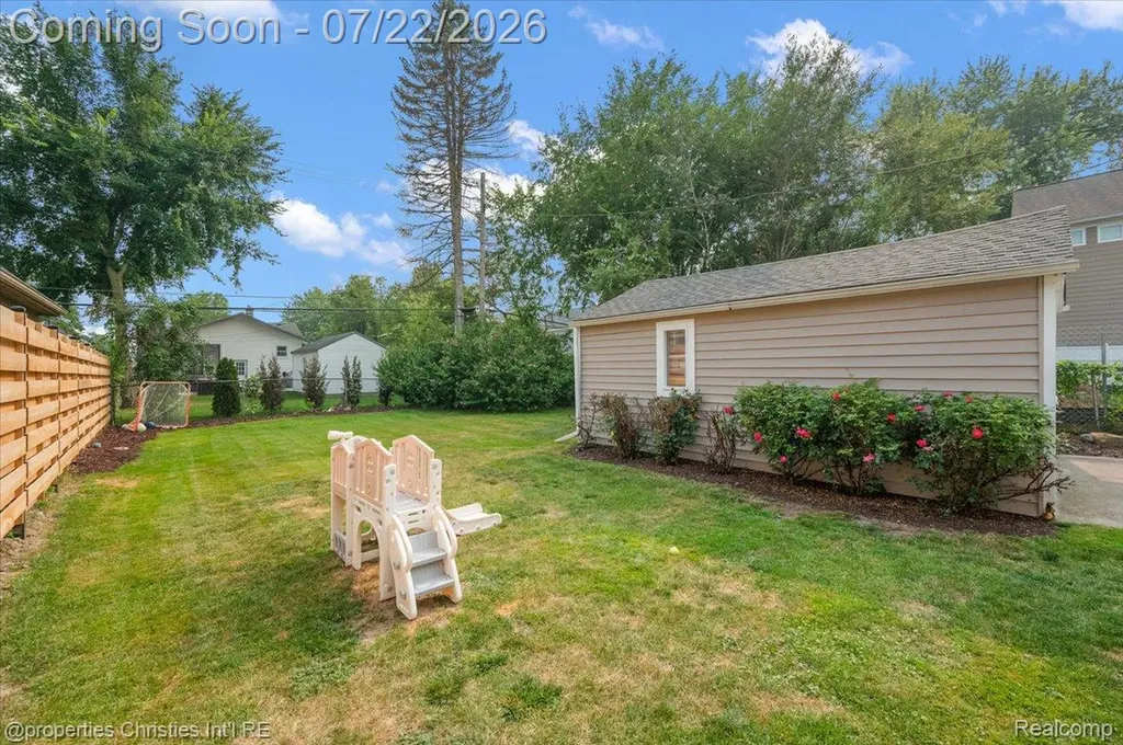 1364 Humphrey Avenue Birmingham City MI 48009