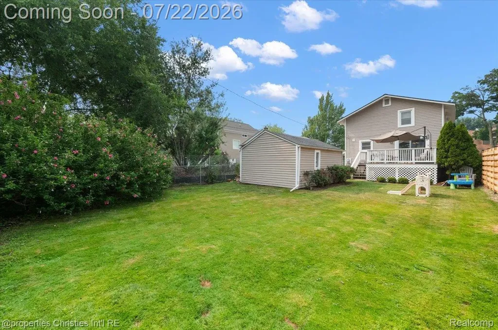 1364 Humphrey Avenue Birmingham City MI 48009