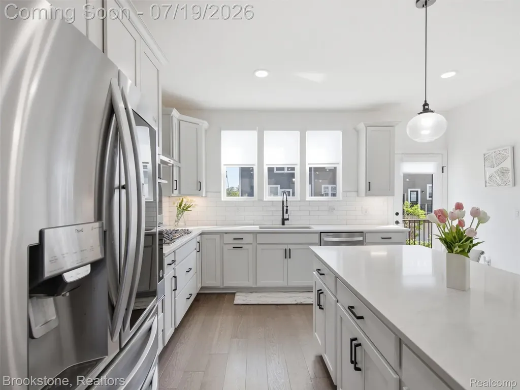 43160 Atwood Avenue Novi City MI 48375