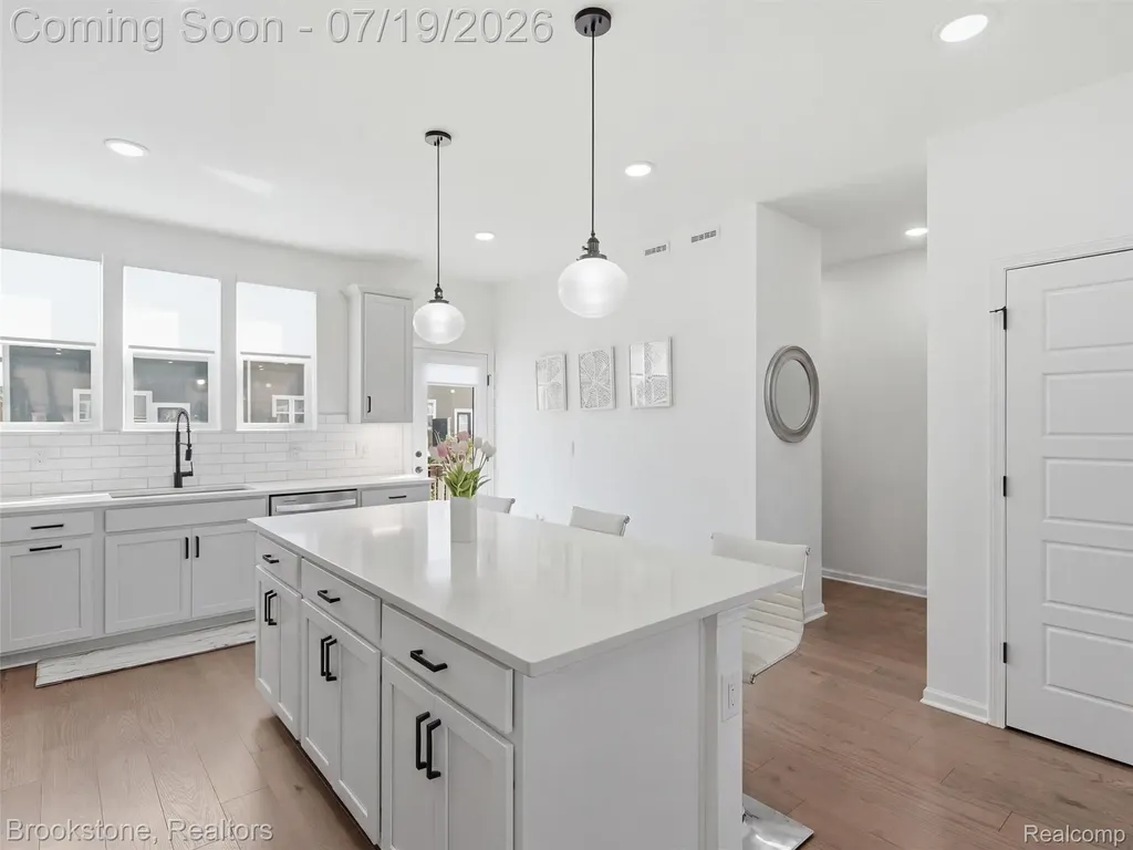 43160 Atwood Avenue Novi City MI 48375
