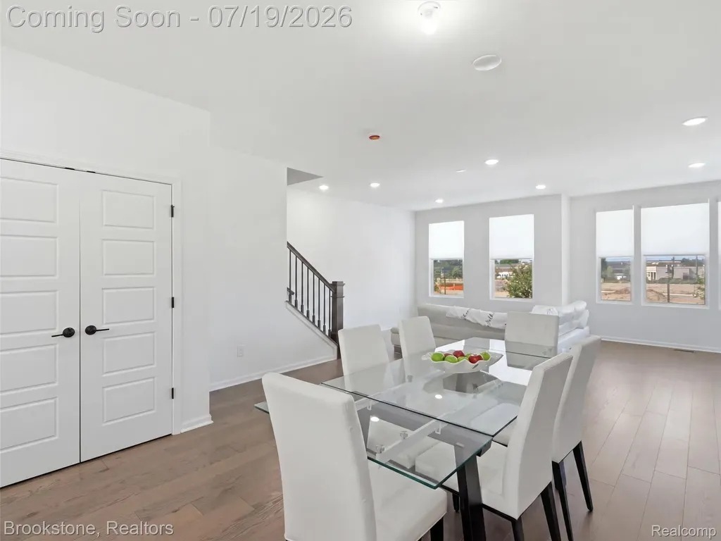 43160 Atwood Avenue Novi City MI 48375