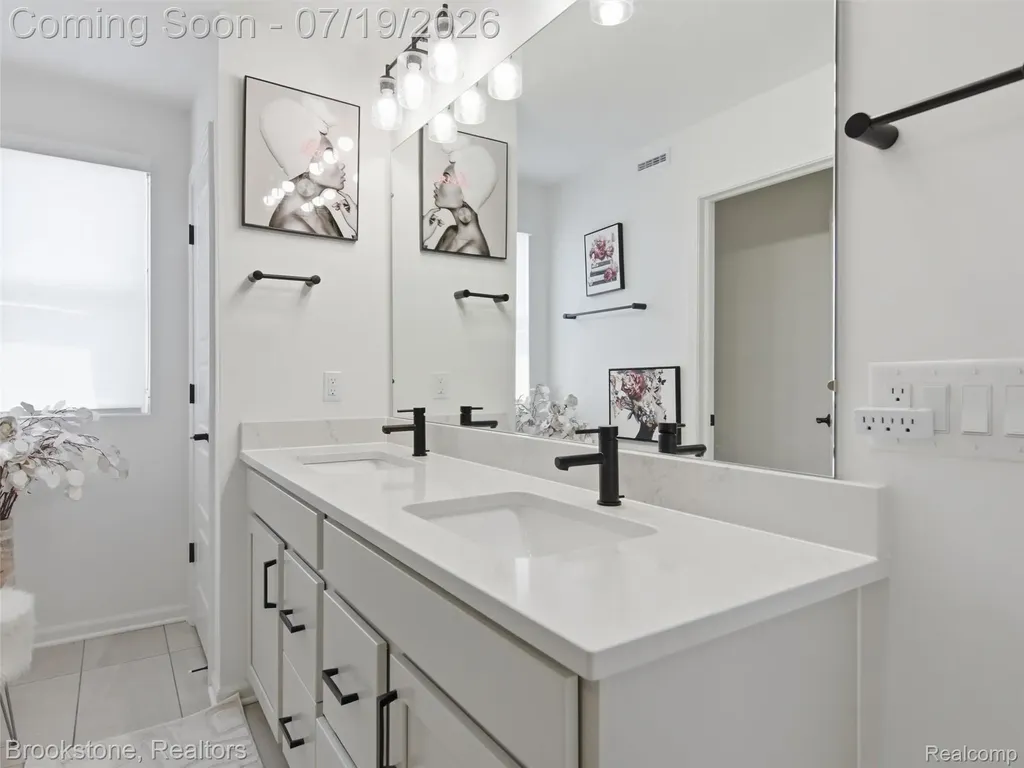 43160 Atwood Avenue Novi City MI 48375