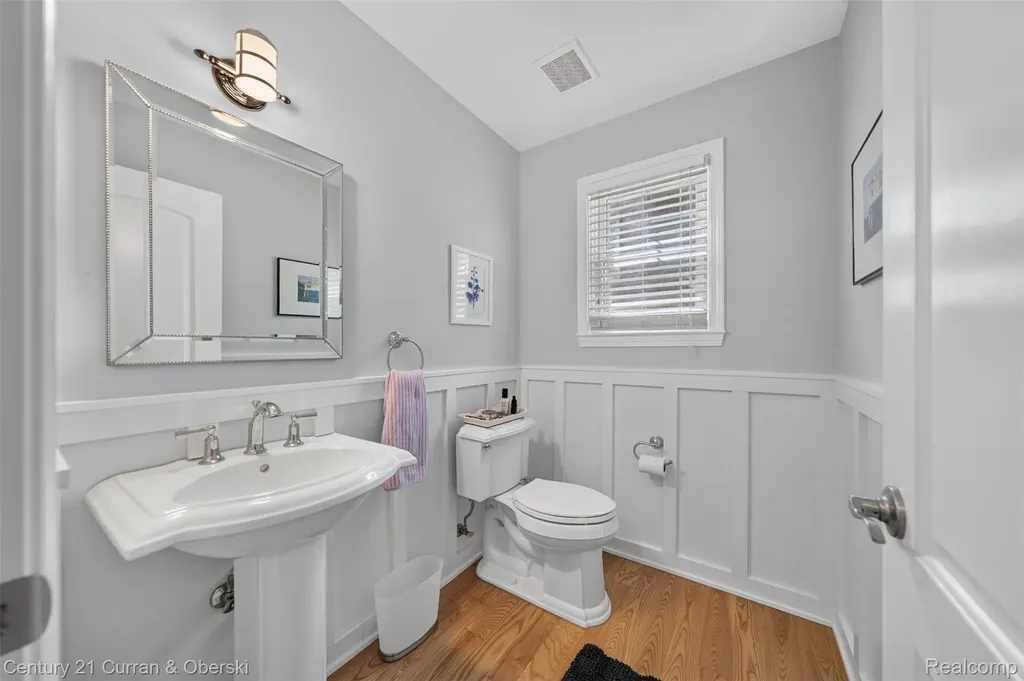 2770 Cozy Cove Waterloo Township MI 49240