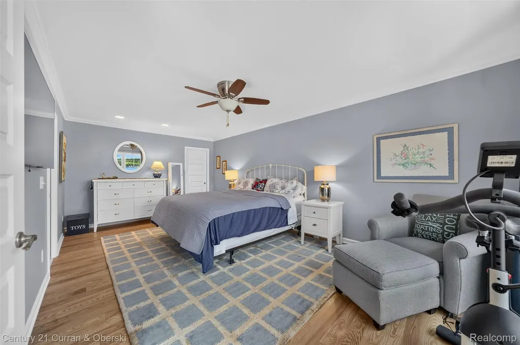 2770 Cozy Cove Waterloo Township MI 49240